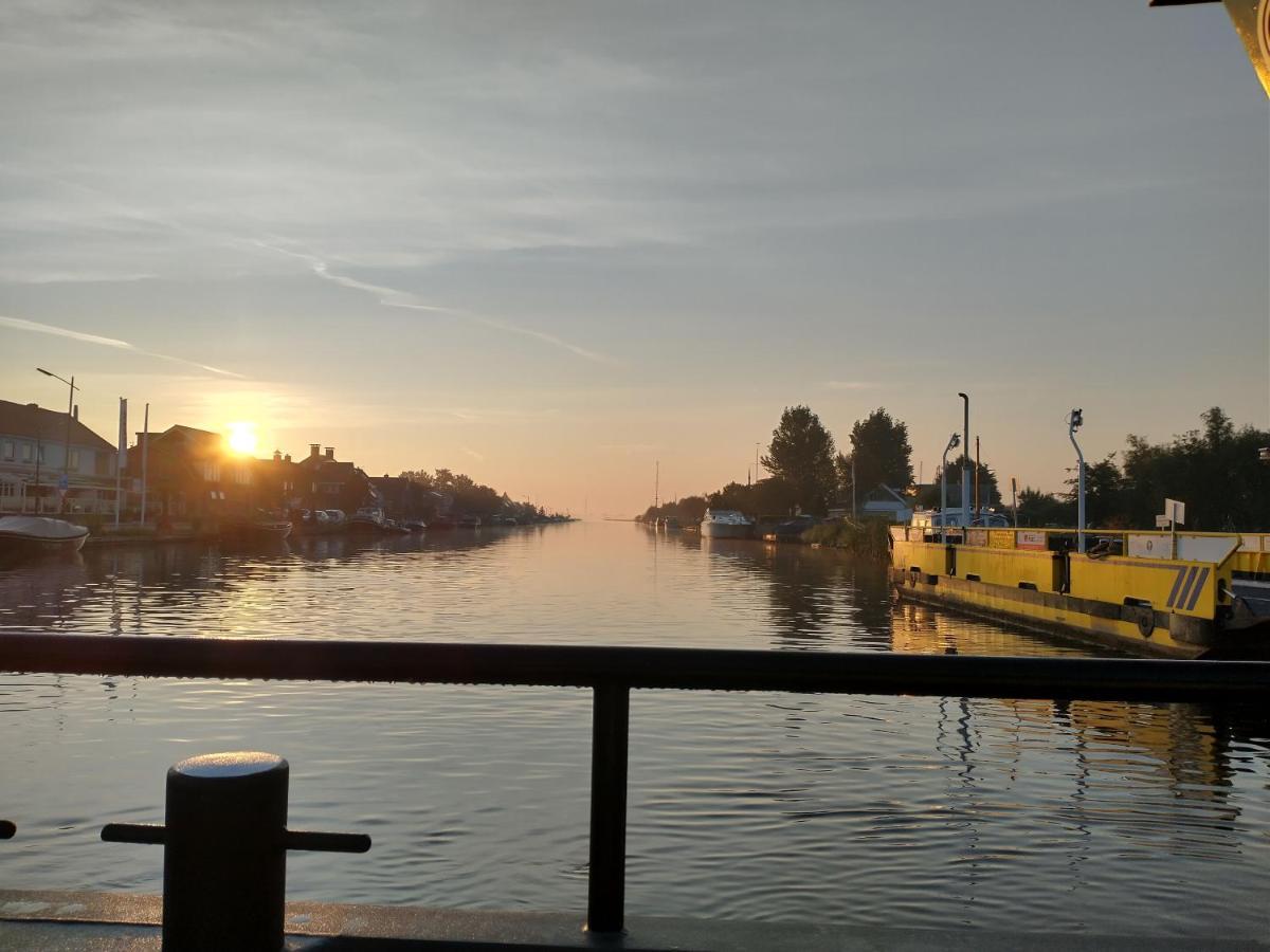 B&Bslapenopeeneiland Kaag Екстериор снимка
