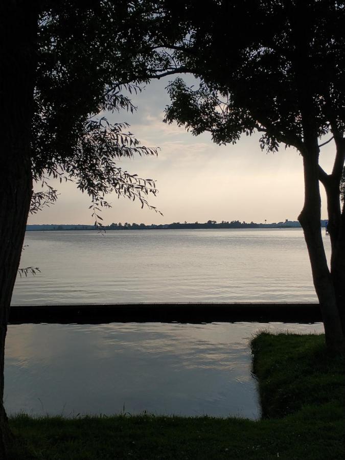 B&Bslapenopeeneiland Kaag Екстериор снимка